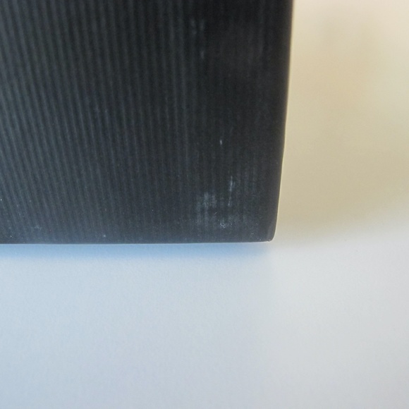 Gucci Authentic Signature Black & White Belt Box 7.4" x 7.4" GUC - Picture 8 of 8